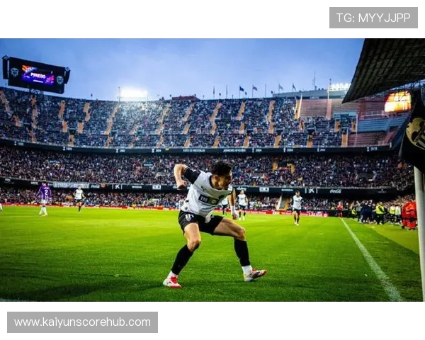 瓦伦西亚俱乐部宣布新赛季目标调整并加强球队阵容引援计划